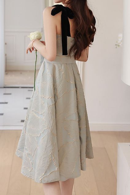 Elegantes Abendkleid im französischen Stil