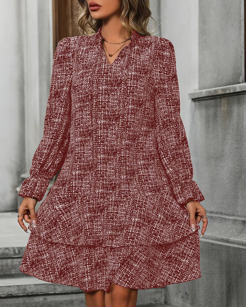 Elegantes Kleid mit Schlagärmeln gestreift