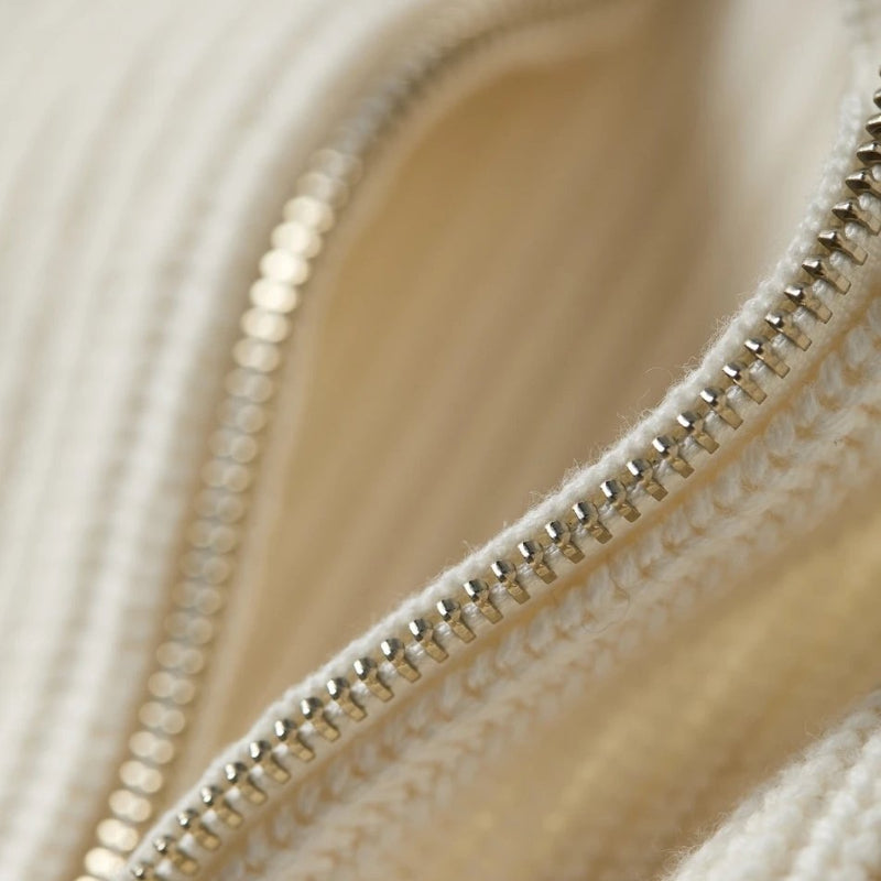 Yelena Strickpullover