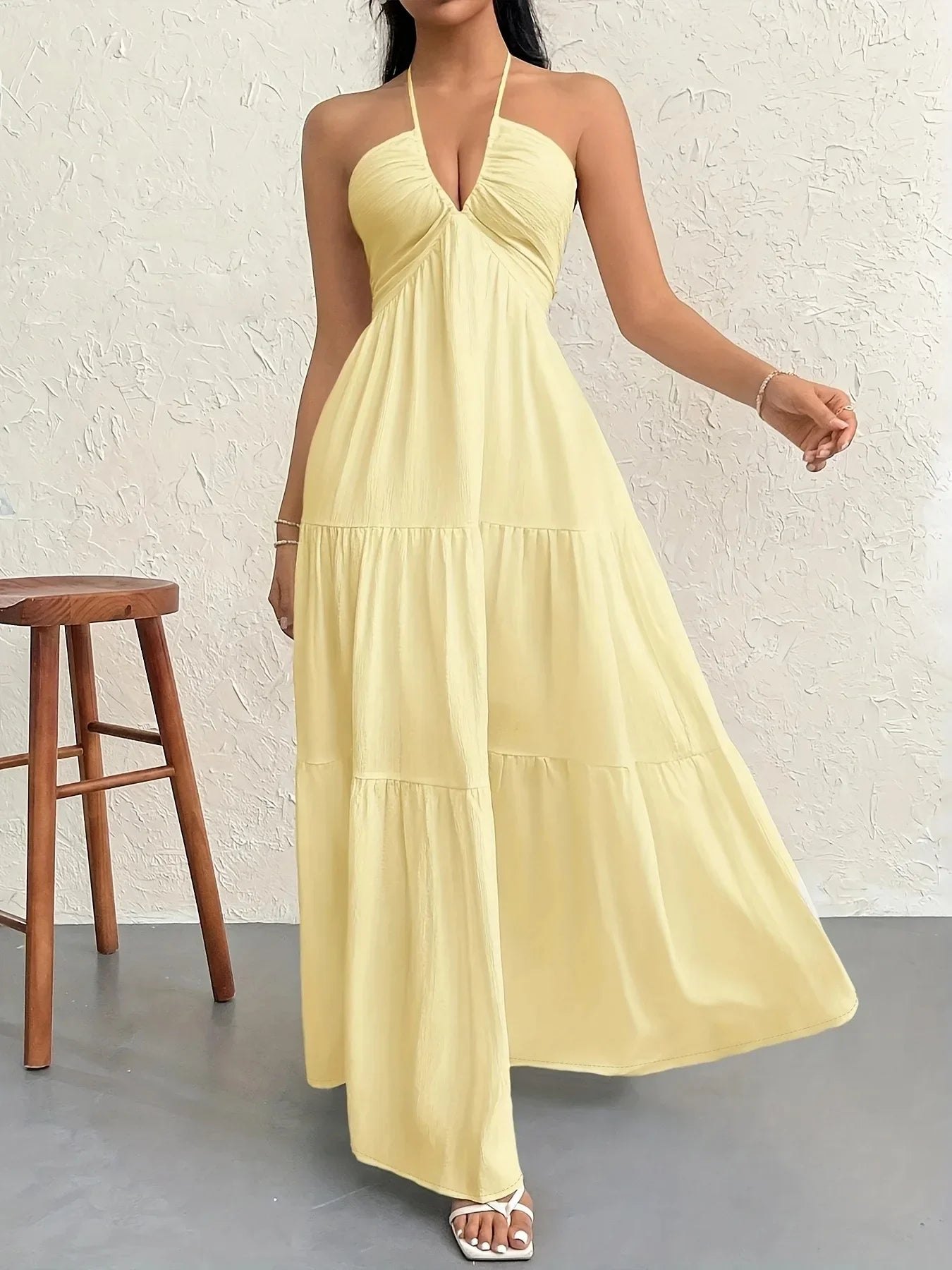 Das Dahlien-Halterkleid