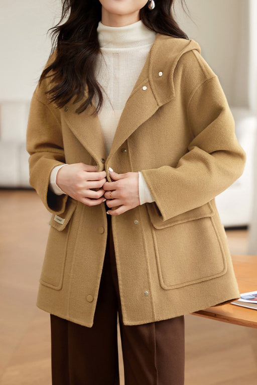 Lässiger vielseitiger Kapuzen-Wollmantel mit doppelten Taschen