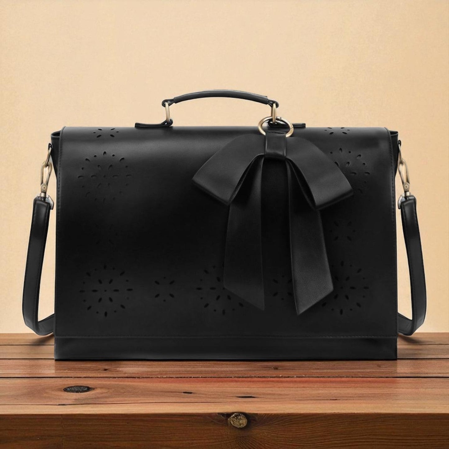 Tasche mit stilvoller Zanele-Dekoration