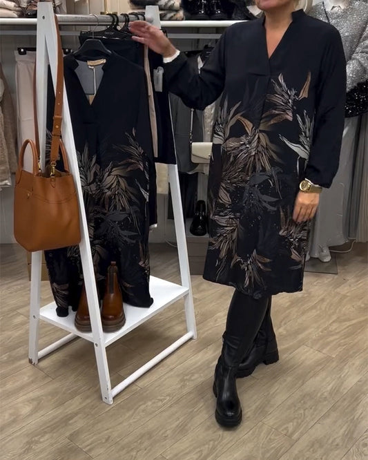 Kleid mit V-Ausschnitt, bedruckt mit Blättern, lange Ärmel