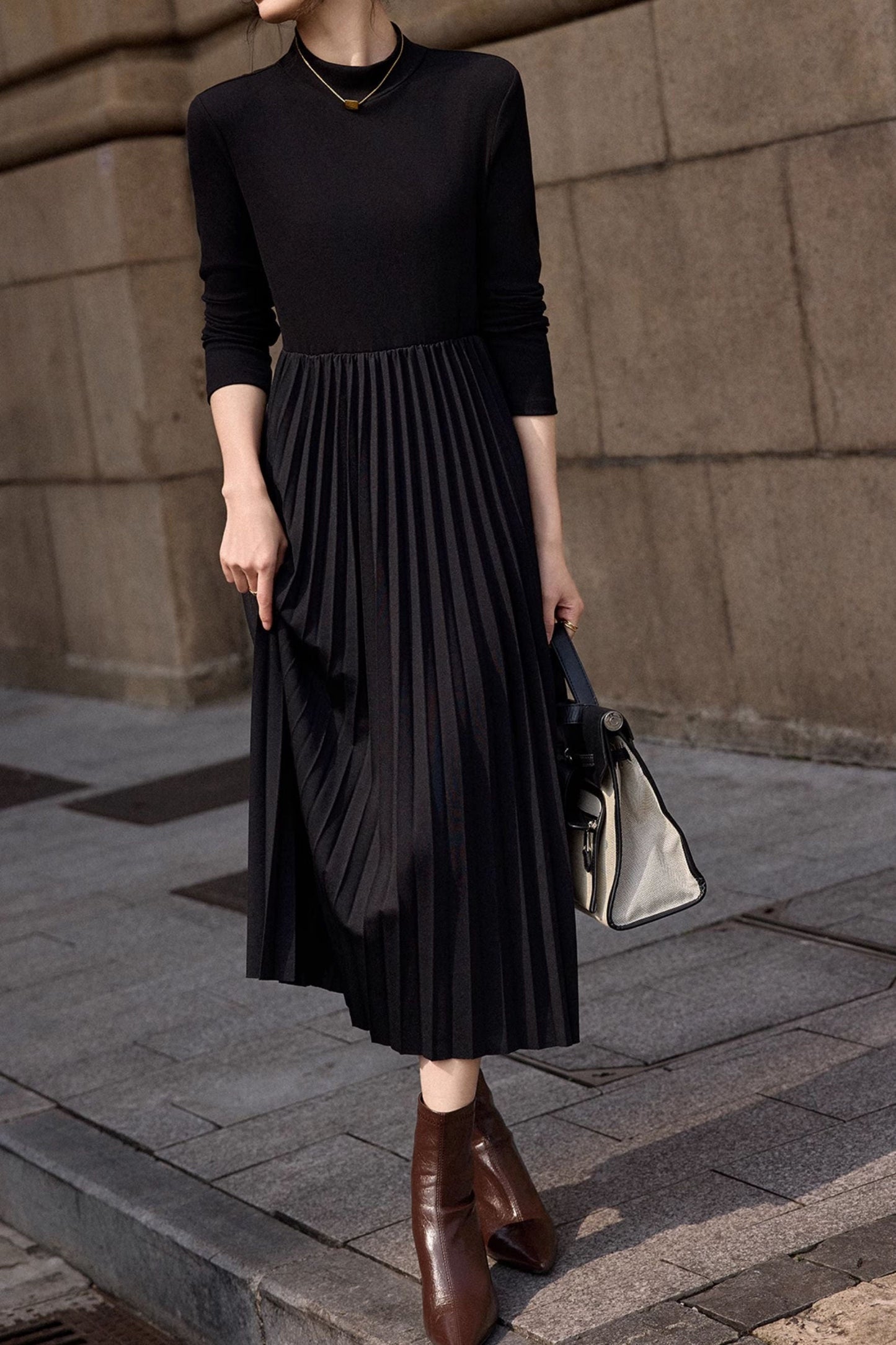 Schwarzes französisches Stil Faltenkleid