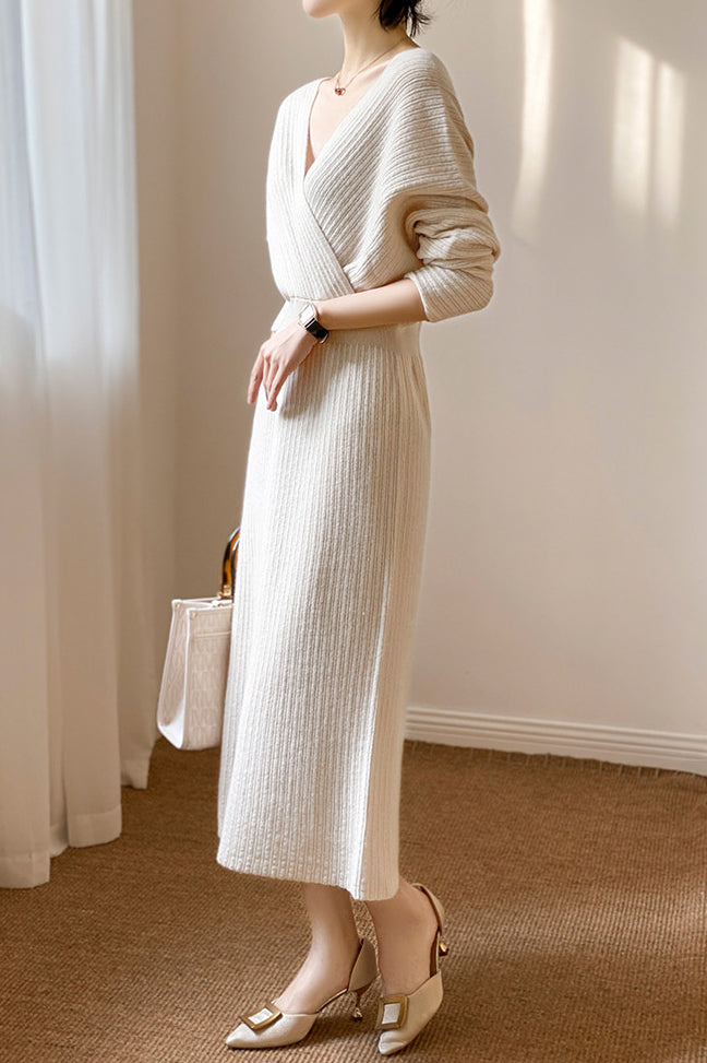 Surplice Neck Voluminöses Langstrickkleid - 2 Farben verfügbar