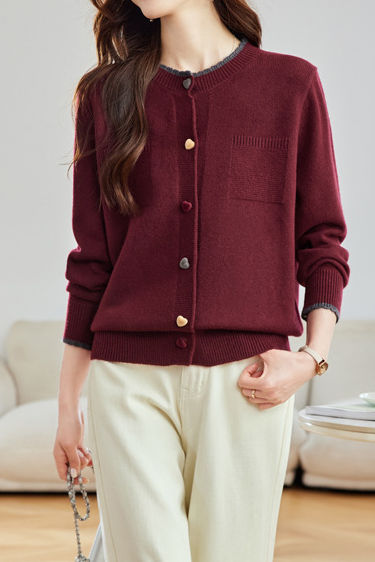 Minimalistischer stilvoller Farbblock-Strickcardigan