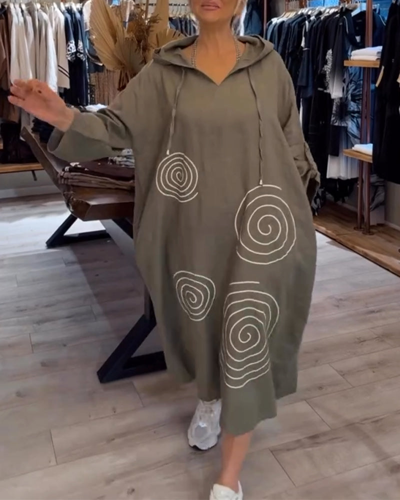 Langärmliges Kapuzenkleid Groß