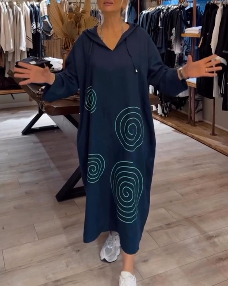 Langärmliges Kapuzenkleid Groß