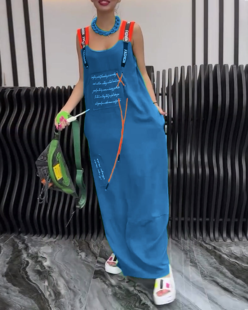 Ärmelloses Kleid mit personalisiertem Druck