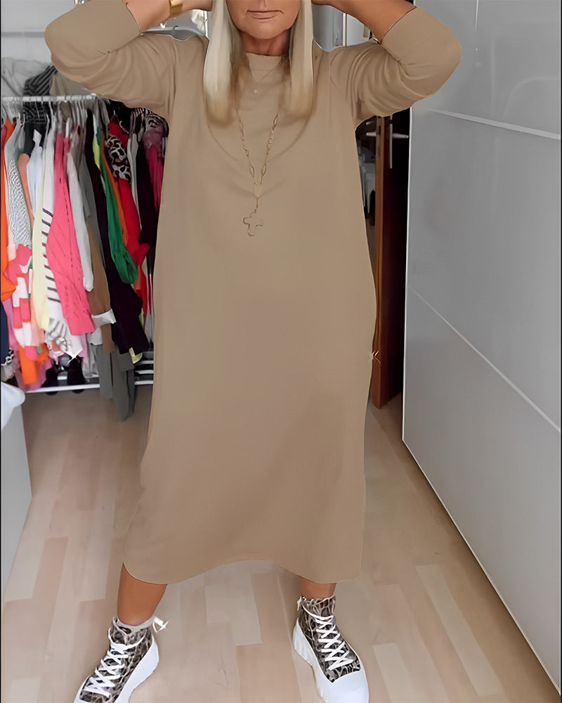 Lässiges Kleid mit Rundhalsausschnitt