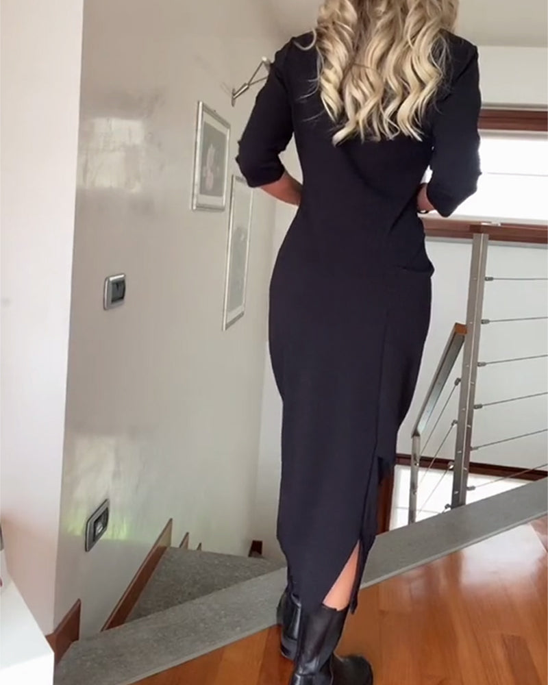 Elegantes, plissiertes Kleid mit Rundhalsausschnitt in einfarbig