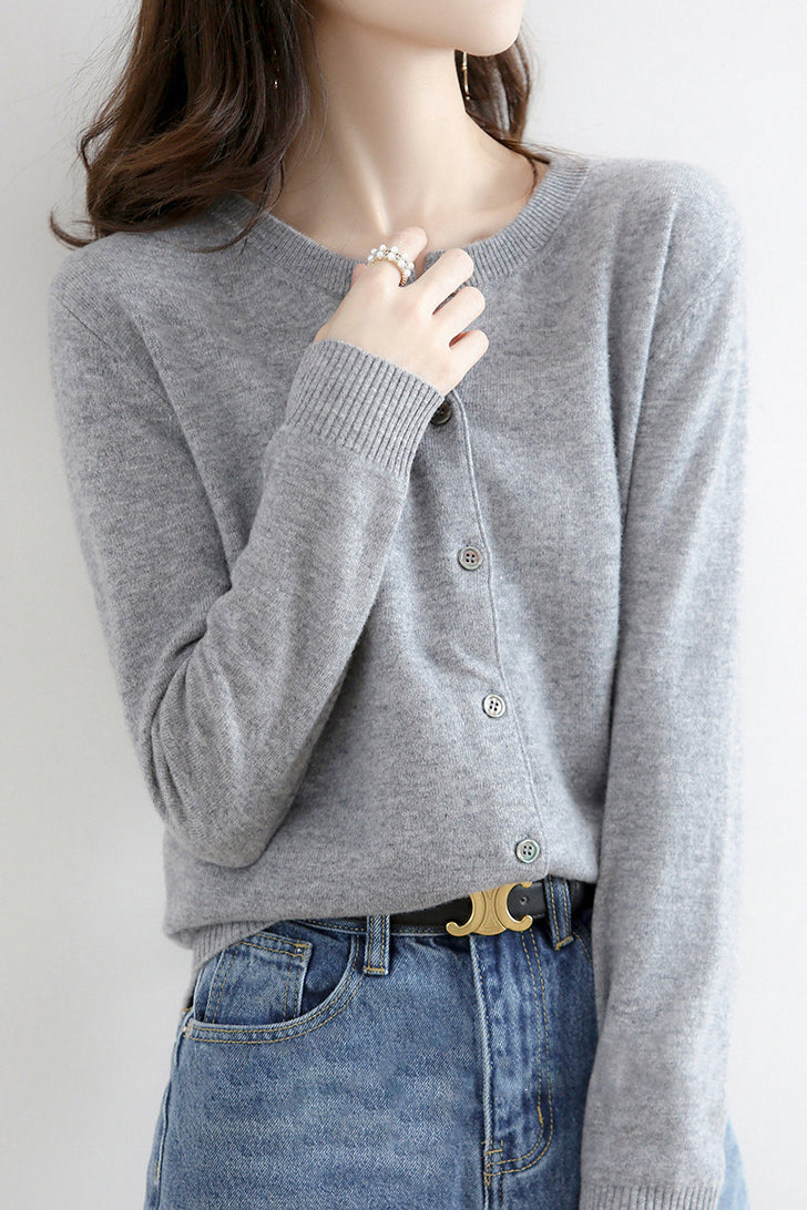 Rundhals Wollstrick-Cardigan - 12 Farben erhältlich