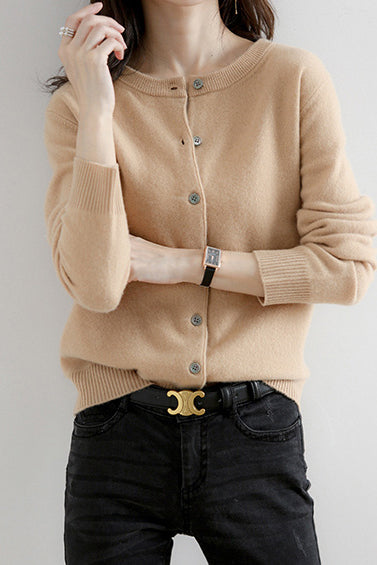 Rundhals Wollstrick-Cardigan - 12 Farben erhältlich