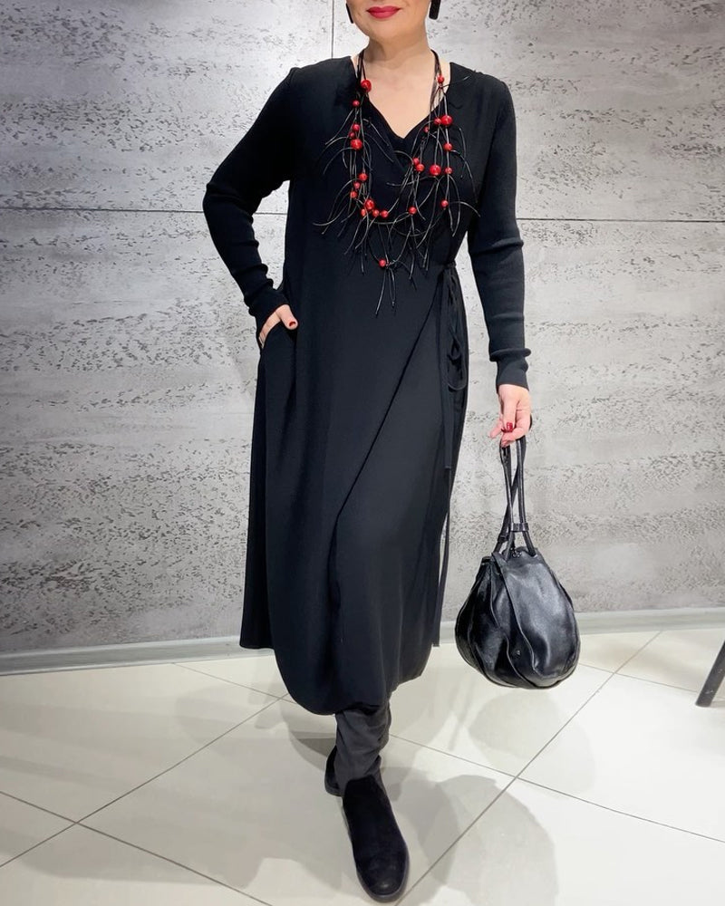 Einfarbige Kleider mit Bindungen