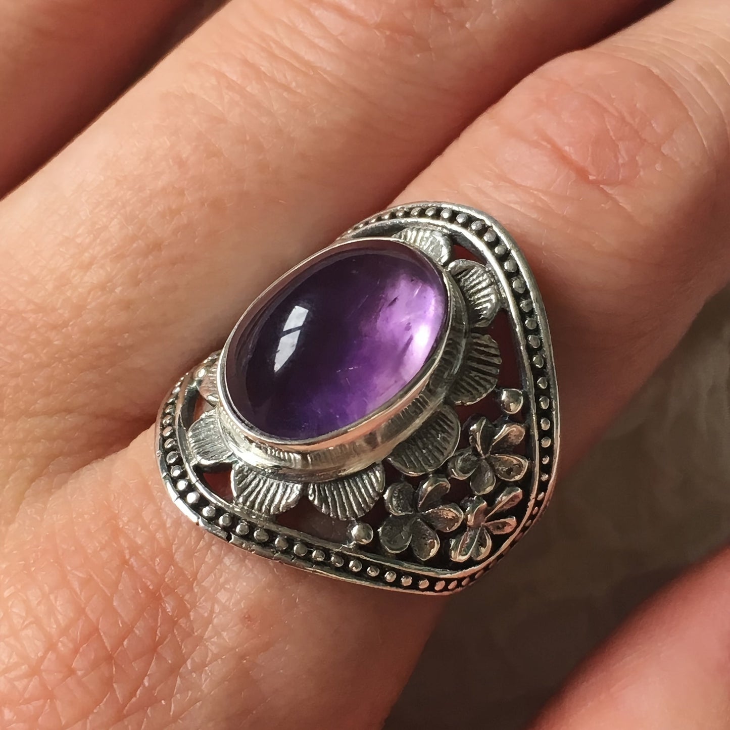 Heike Amethyst Ring