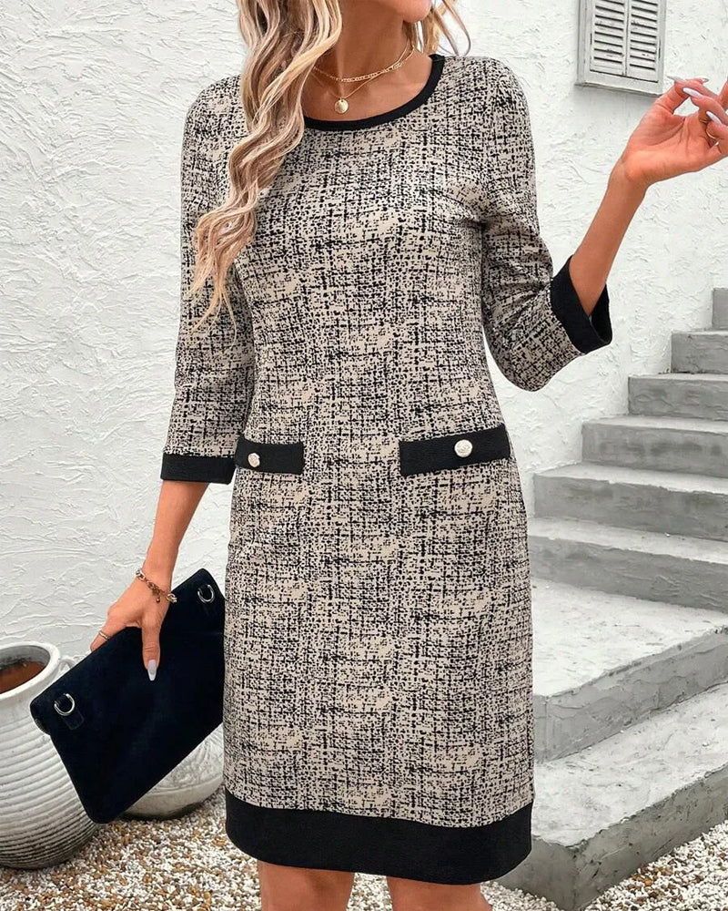 Lässiges Kleid mit Rundhalsausschnitt, Slim Fit, knielang