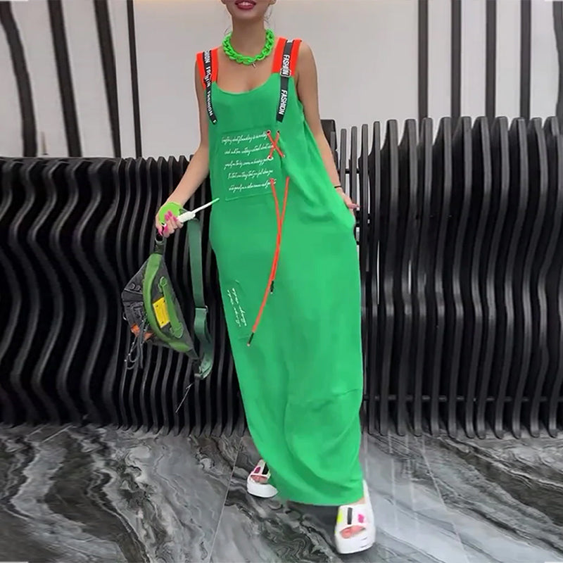 Ärmelloses Kleid mit personalisiertem Druck