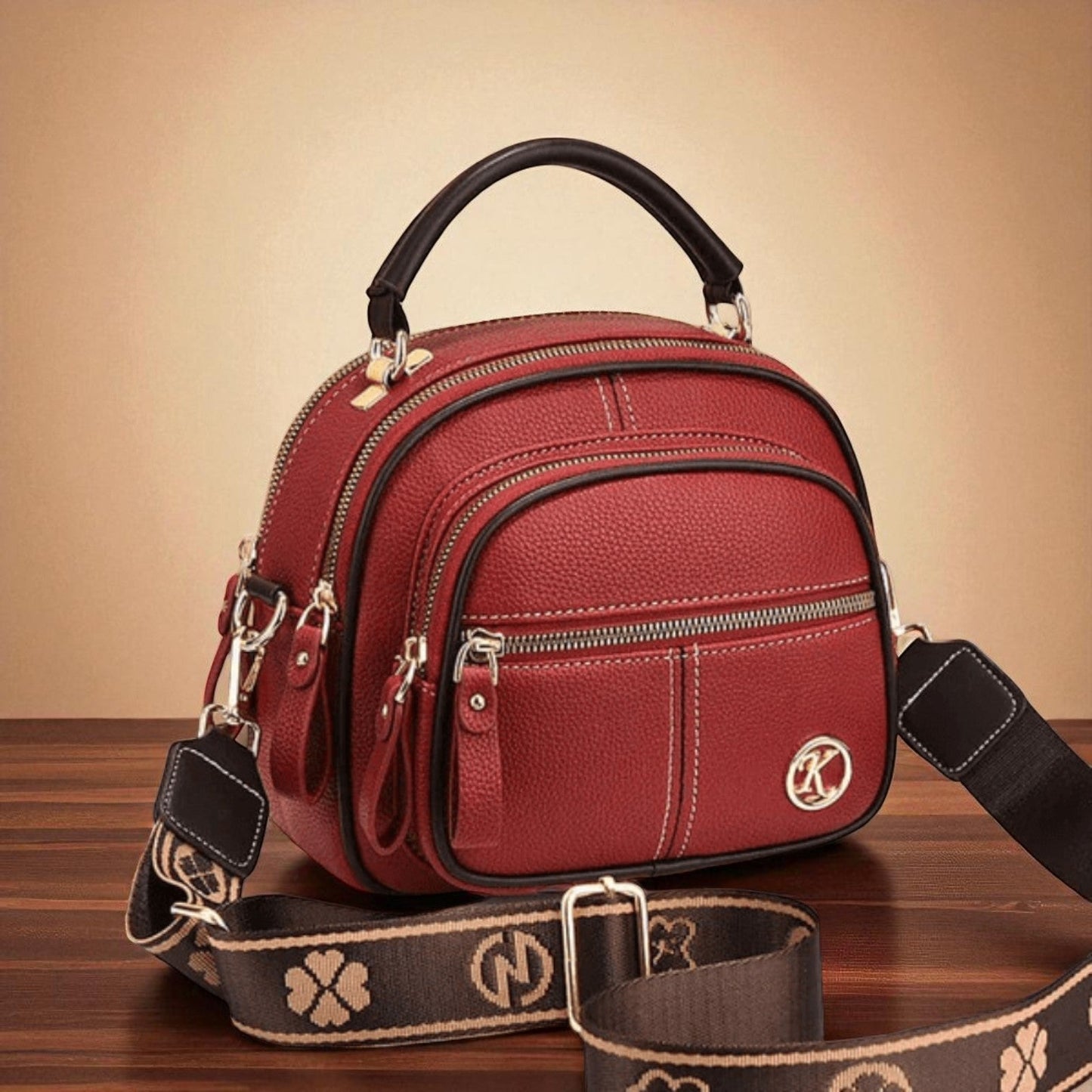 Zaneles zeitlose Eleganz | Stilvolle Tasche mit Schultergurt