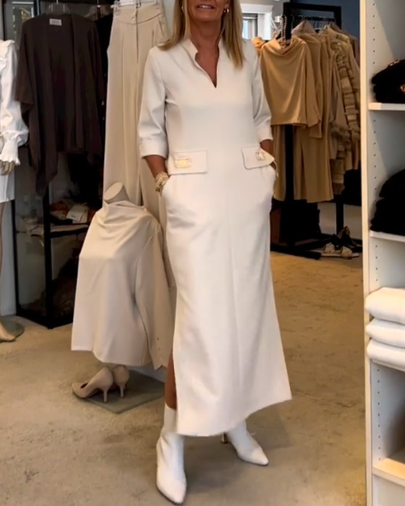 Einfarbiges Kleid mit 3/4-Ärmeln und Schlitz