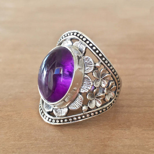 Heike Amethyst Ring