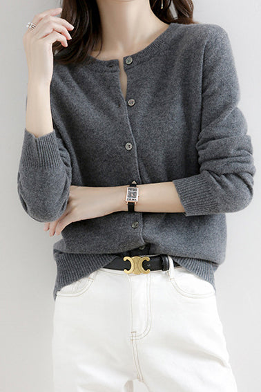 Rundhals Wollstrick-Cardigan - 12 Farben erhältlich