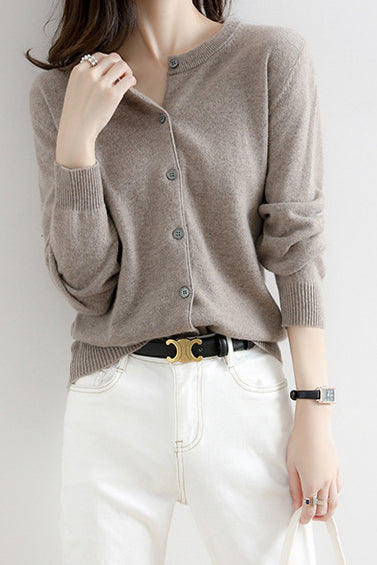 Rundhals Wollstrick-Cardigan - 12 Farben erhältlich