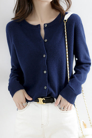 Rundhals Wollstrick-Cardigan - 12 Farben erhältlich