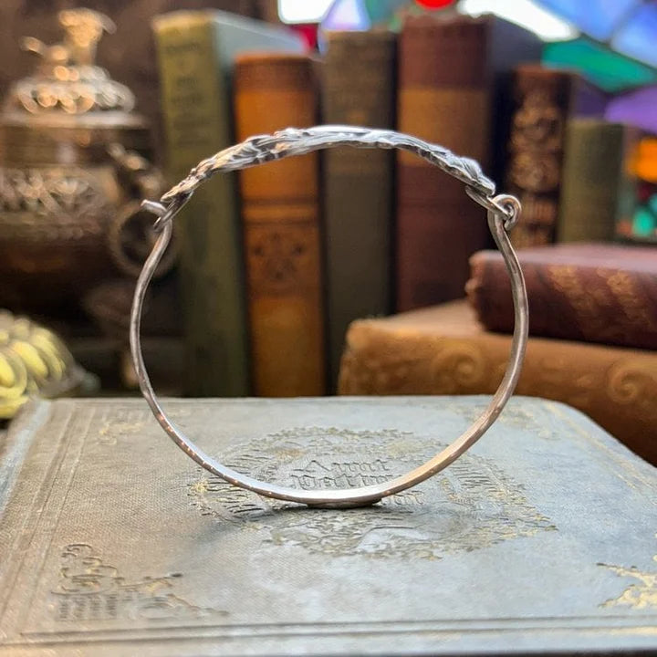FloraCharm – Oldtimer Armband Aus Silber Mit Blumengravur