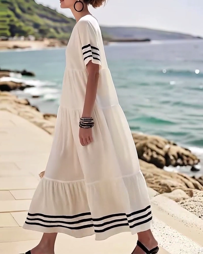 Trendige Ferienkleid mit kurzen Ärmeln