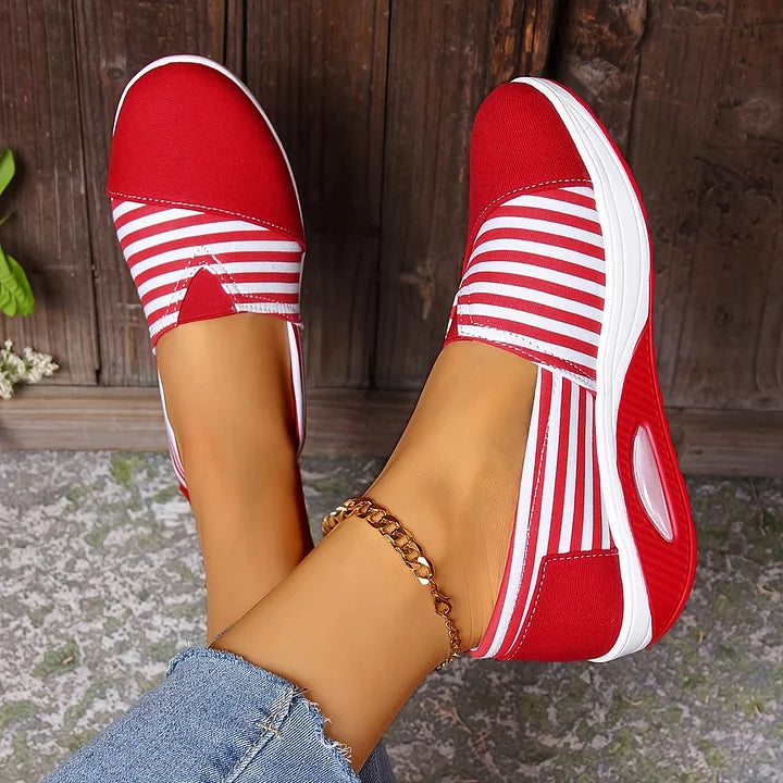 Sofia- Bequeme orthopädische Schlupf Auf Turnschuh Mit Streifen