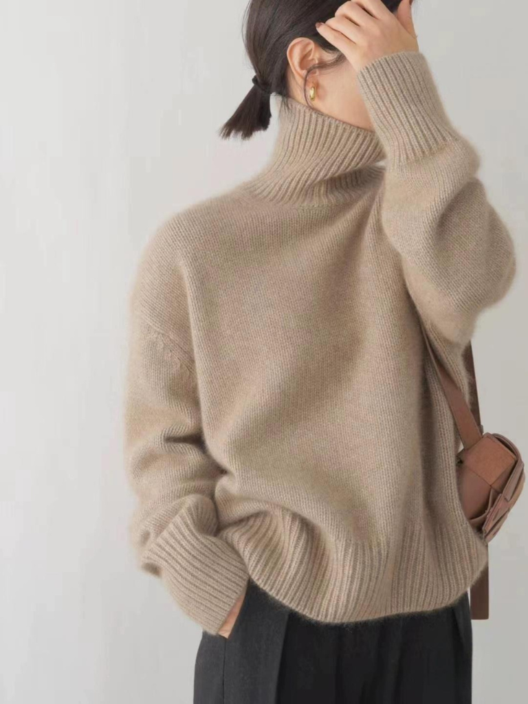 NELE LUXE STEHKRAGEN-STRICKPULLOVER