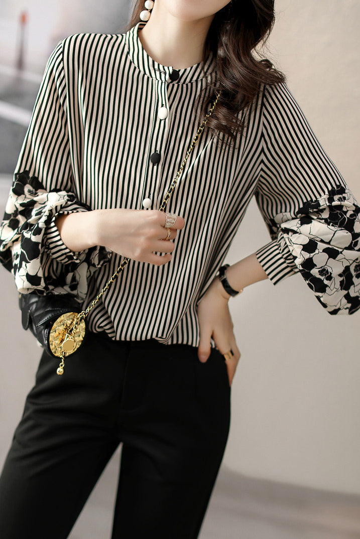 Gestreiftes Hemd mit Laternenärmeln, das schlank macht und vielseitig kombinierbar ist