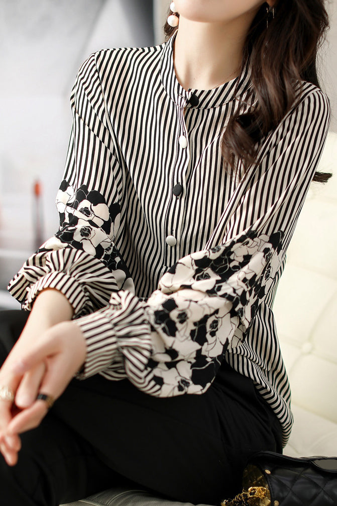 Gestreiftes Hemd mit Laternenärmeln, das schlank macht und vielseitig kombinierbar ist