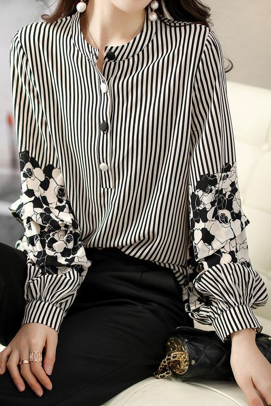 Gestreiftes Hemd mit Laternenärmeln, das schlank macht und vielseitig kombinierbar ist