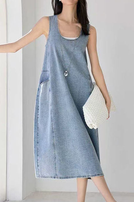 Einfarbiges Tank-Denim-Kleid