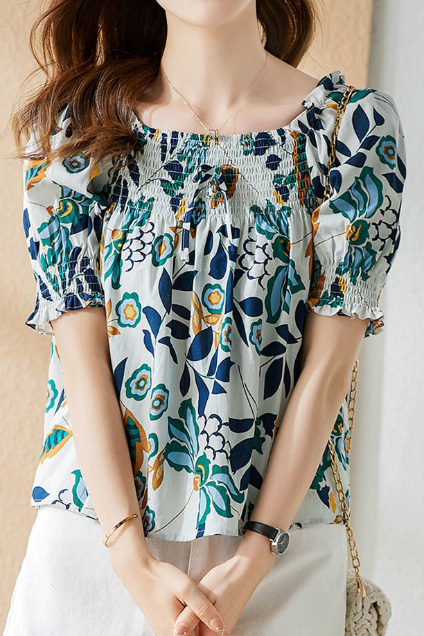 Pullover mit quadratischem Ausschnitt und Puffärmeln aus Kabelstrick