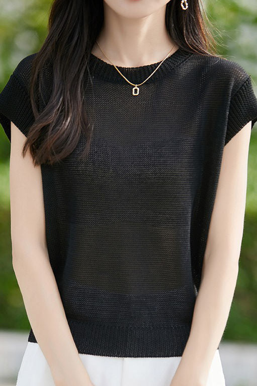 Lässiges Strickoberteil mit schwingenden Ärmeln