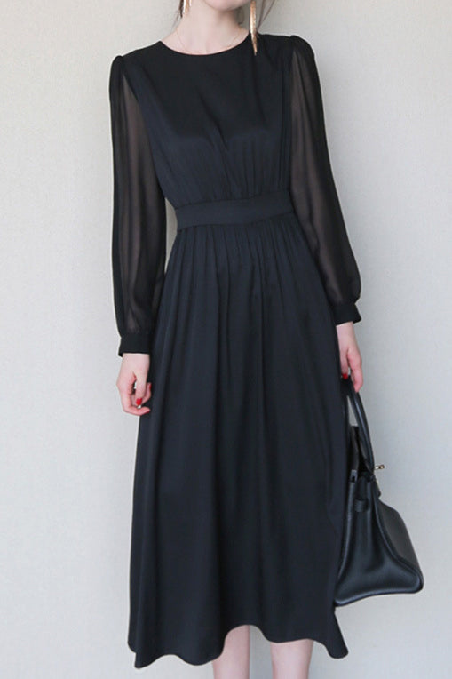 Elegantes, tailliertes A-Linien-Kleid
