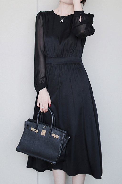 Elegantes, tailliertes A-Linien-Kleid