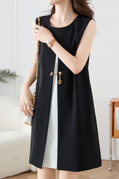 Einfaches und elegantes ärmelloses Tankkleid