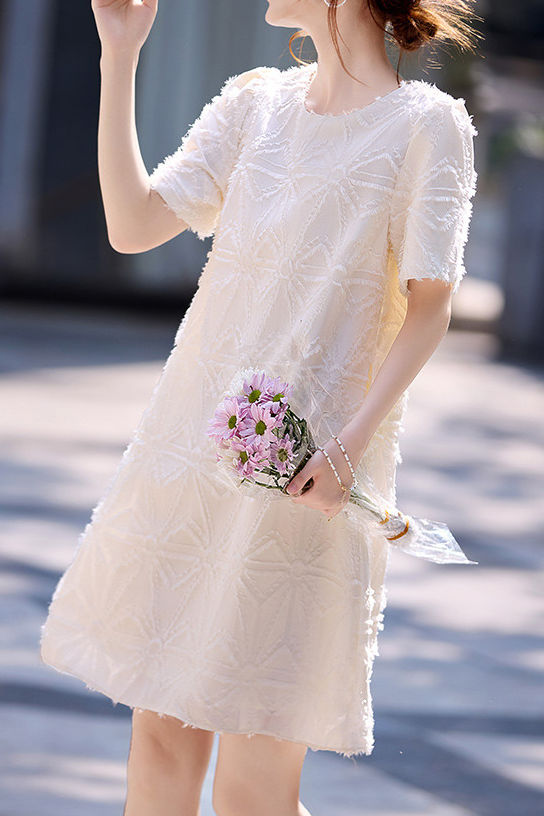 Elegantes weiches, geschorenes Texturkleid