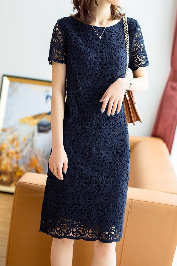 Modisches Spitzen-Hollow-Out-Kleid