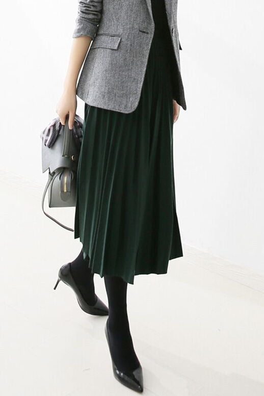 Frühherbstlicher wollener plissierter Midirock