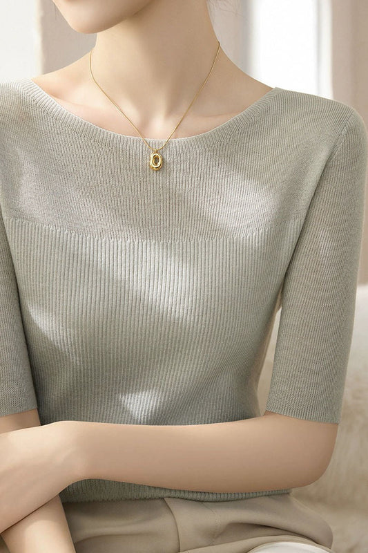 Stylische Strickoberteil mit fünf Viertelärmeln für den frühen Herbst