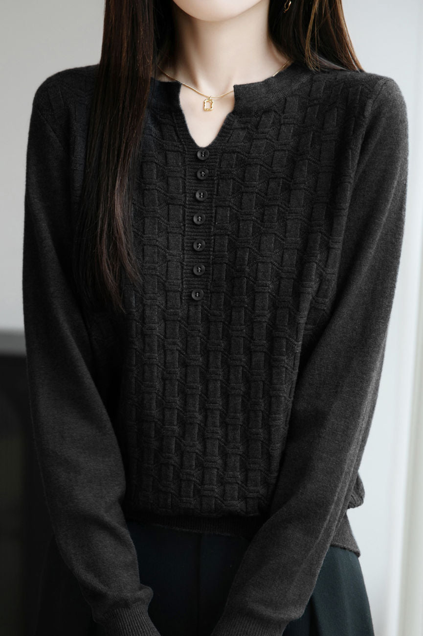 Lässiger vielseitiger V-Ausschnitt dekorativer Knopf strukturierter Langarm-Pullover