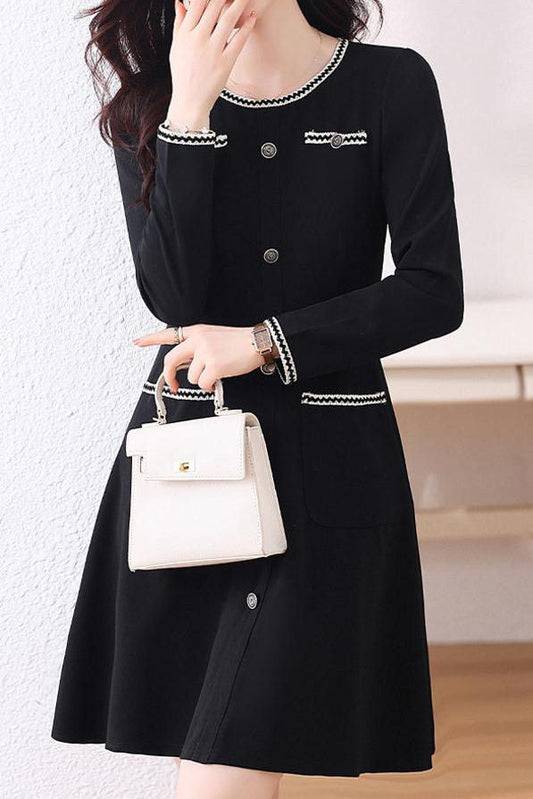 Lässiges, tailliertes Langarmkleid