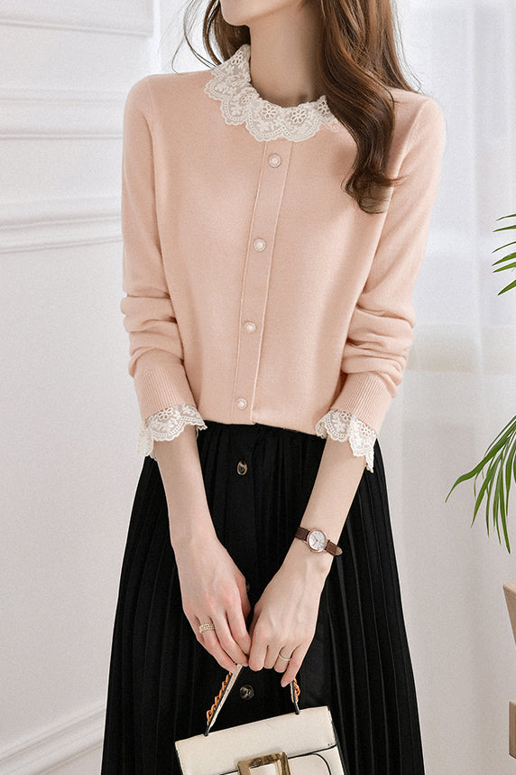 Elegantes Unterhemd mit Spitzenbesatz am Rundhalsausschnitt