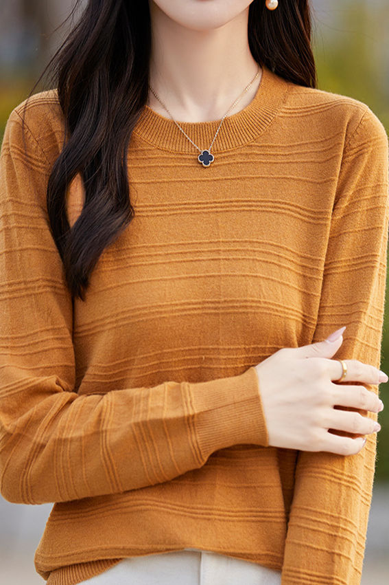 Klassisches vielseitiges modisches strukturiertes Strickoberteil