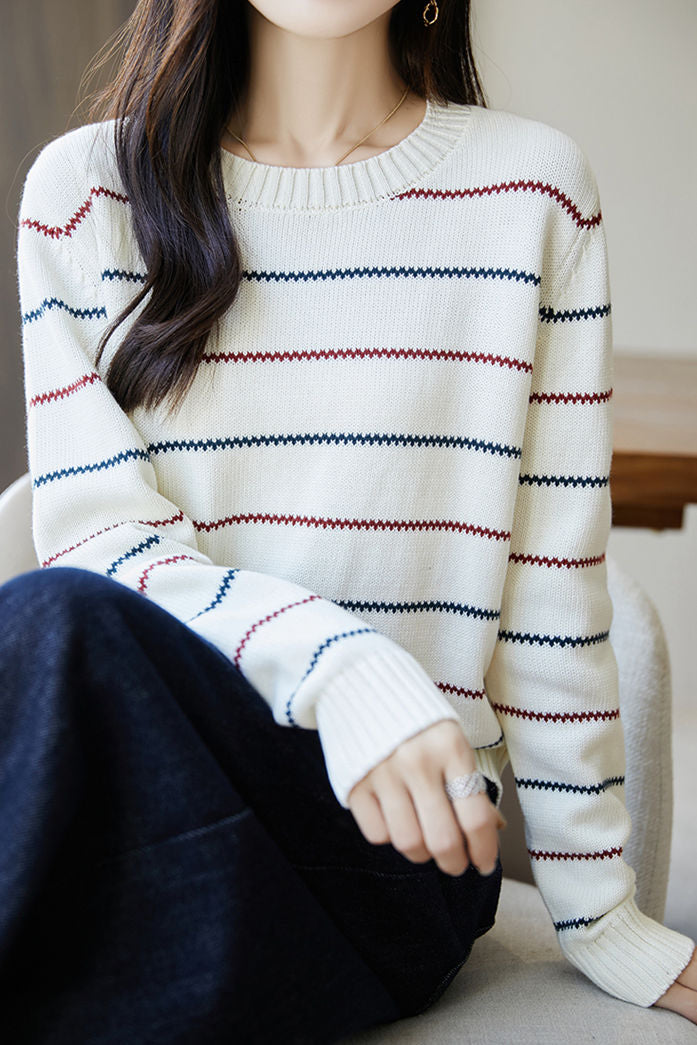 Wellig Gestreiftes Rundhals-Strickoberteil