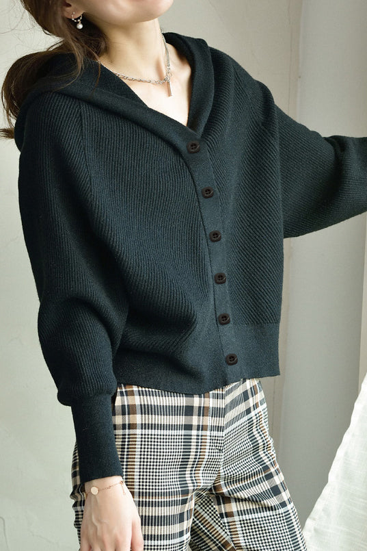 Lässiger Strickcardigan mit Batwing-Ärmeln und Kapuze
